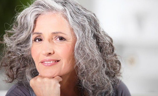 Седина и лицо без морщин — это сексуально! - «Новости Медицины»