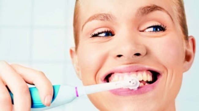 Как правильно начистить зубы - «Новости»